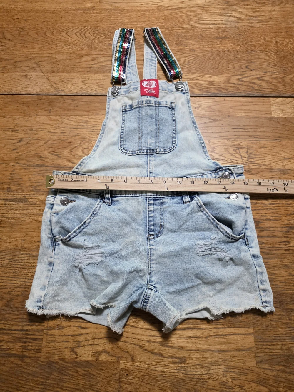 Justice casual light